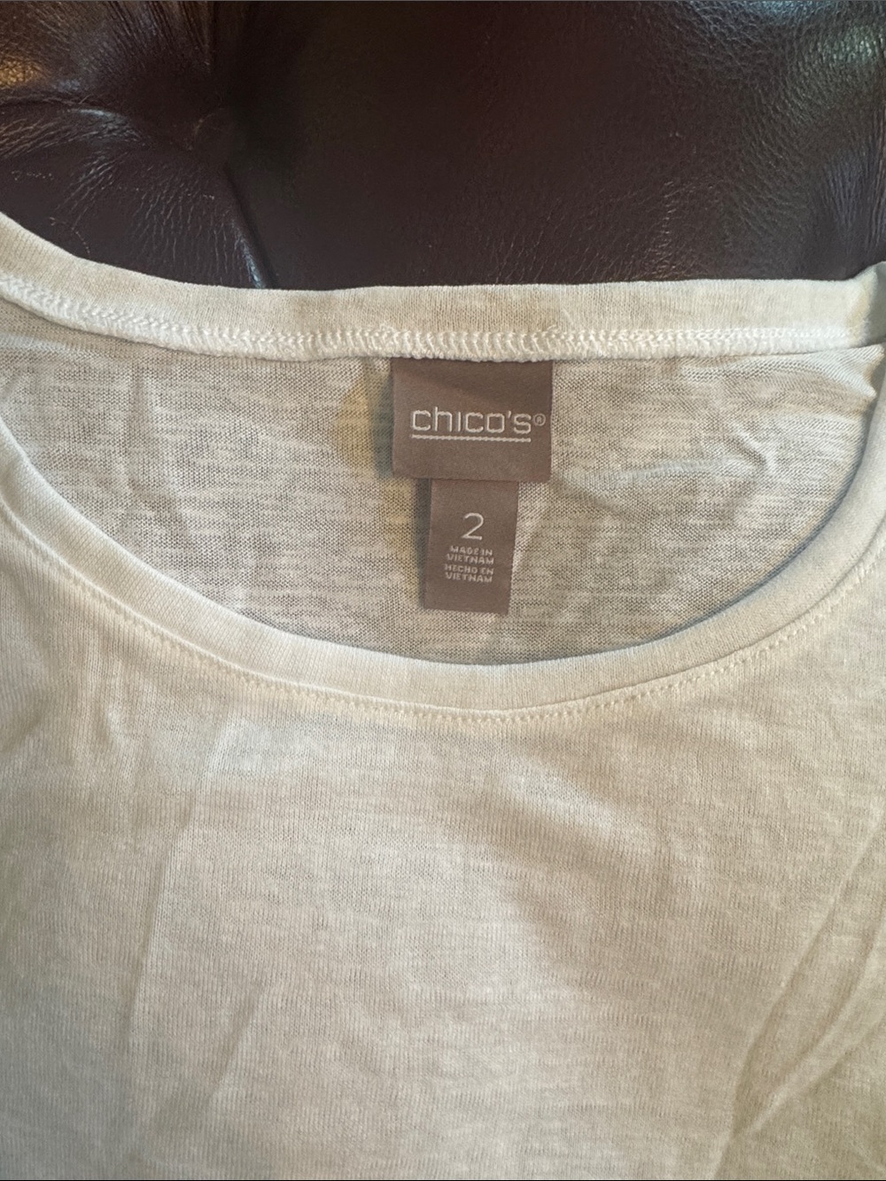 Chico's Ivory Scoop Neck Short Sleeve Tee